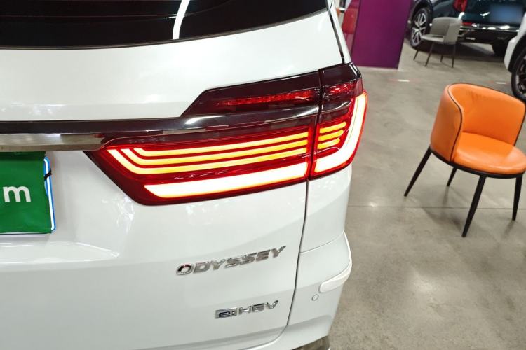Used Honda Odyssey 2024 2.0L eHEV Sharp & Smart Edition Exterior 3
