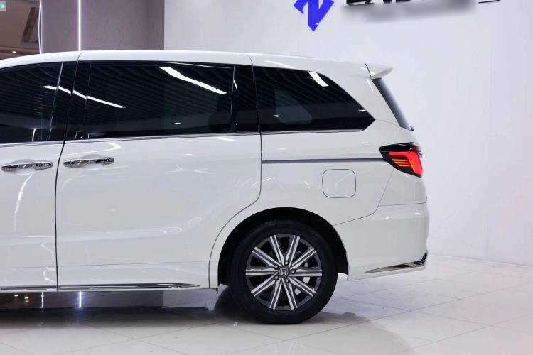 Used Honda Odyssey 2024 2.0L eHEV Sharp·Leading Edition Exterior 3