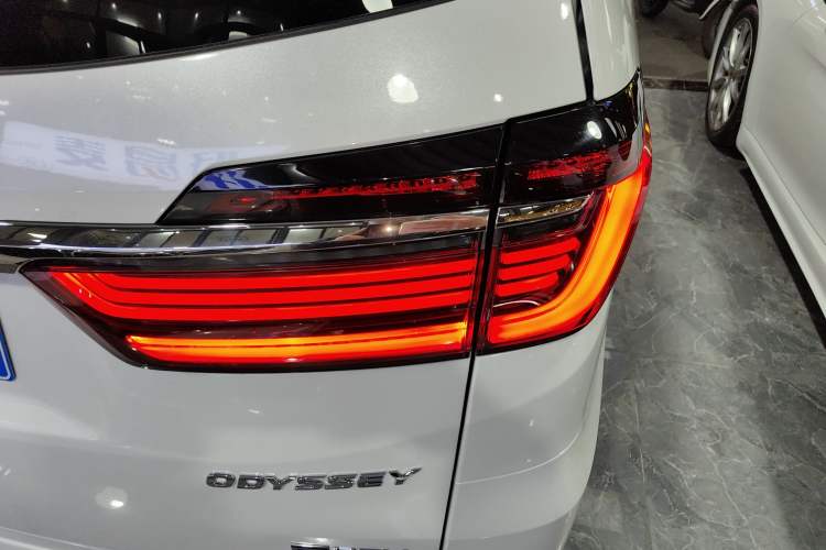 Used Honda Odyssey 2024 2.0L eHEV Sharp·Luxury Edition Exterior 3