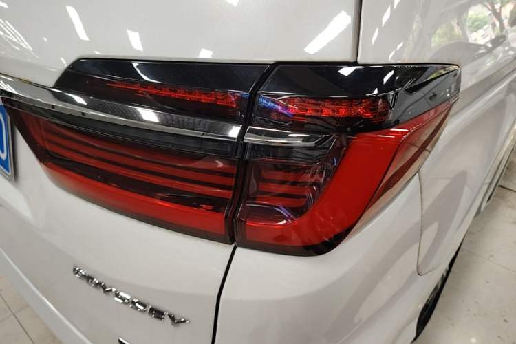 Used Honda Odyssey 2024 2.0L eHEV Sharp & Smart Edition Exterior 3