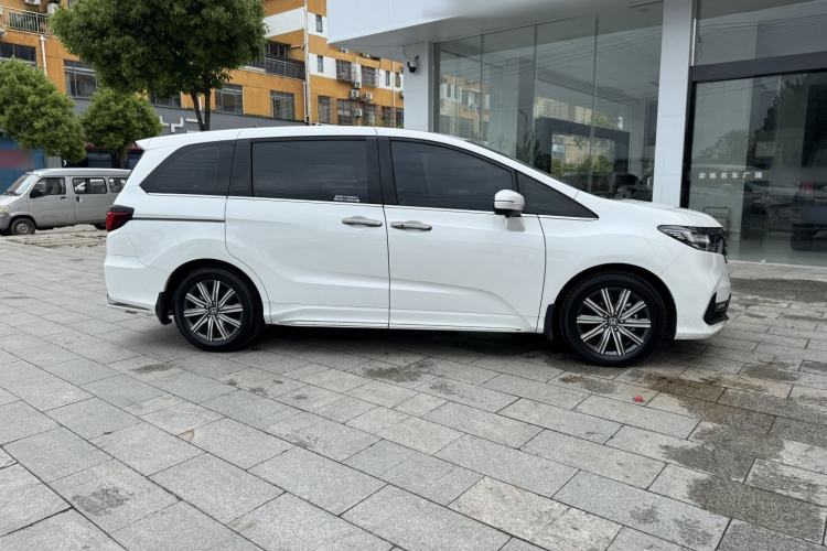 Used Honda Odyssey 2024 2.0L eHEV Sharp & Enjoy Edition Exterior 3