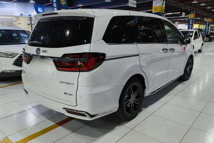Used Honda Odyssey 2024 2.0L eHEV Sharp·Luxury Edition Exterior 5