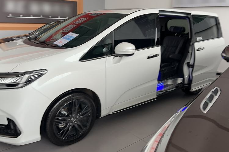 Used Honda Odyssey 2024 2.0L eHEV Sharp·Luxury Edition Exterior 5