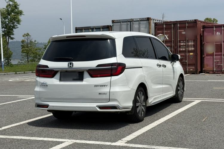 Used Honda Odyssey 2024 2.0L eHEV Sharp & Smart Edition Exterior 5