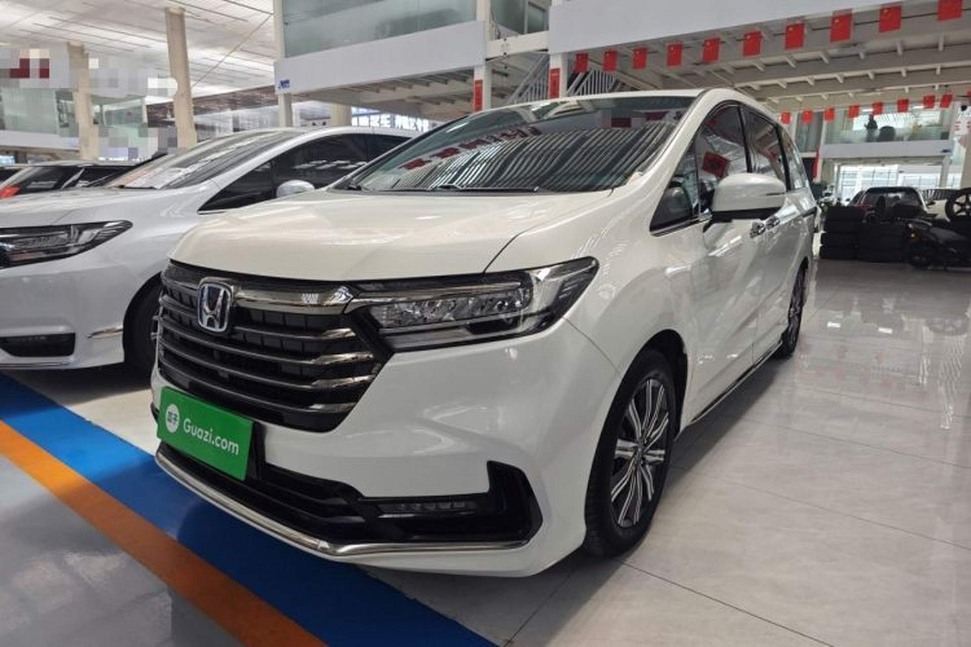Used Honda Odyssey 2024 2.0L eHEV Sharp & Enjoy Edition Front Left 45 Deg