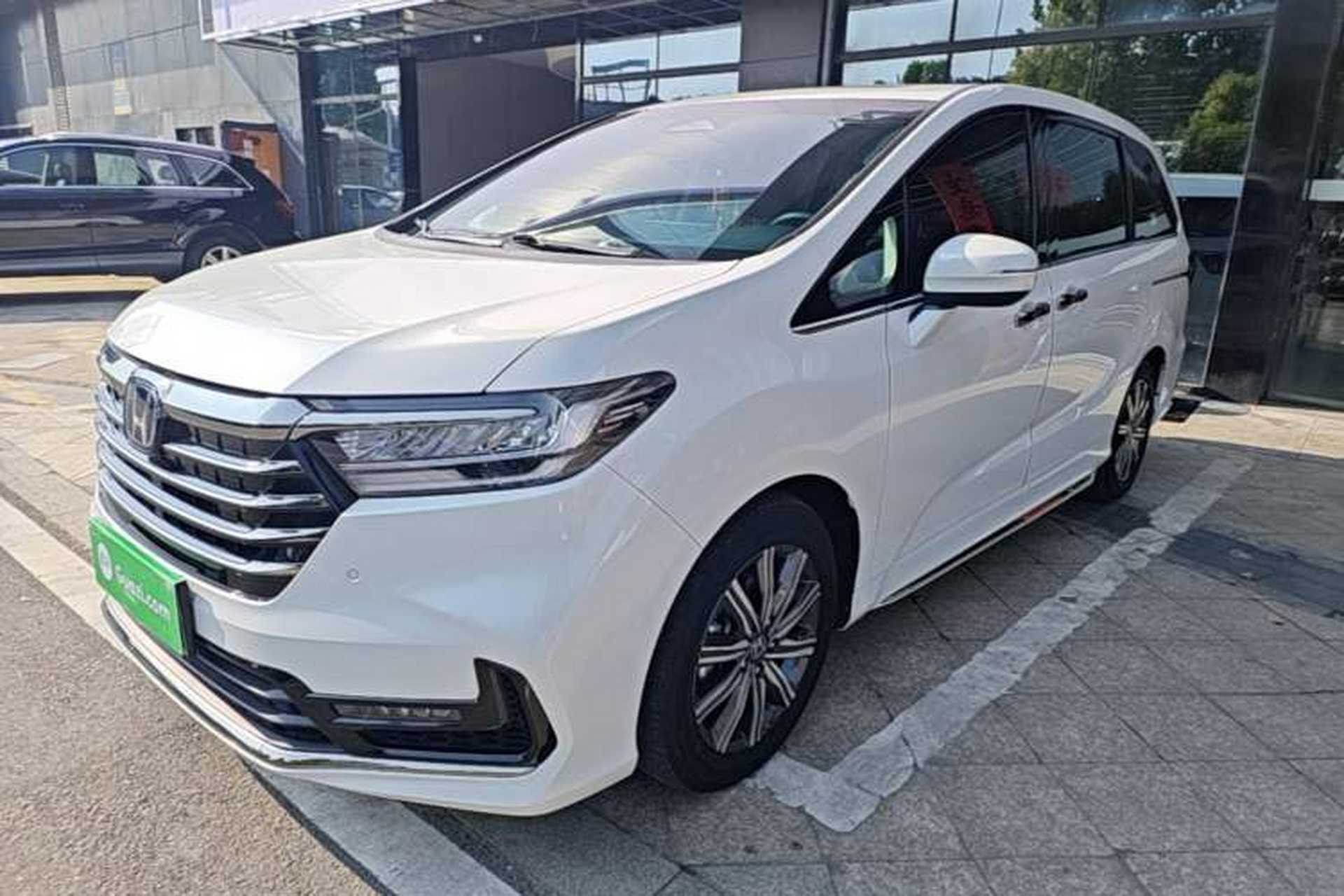 Used Honda Odyssey 2024 2.0L eHEV Sharp·Leading Edition Front Left 45 Deg
