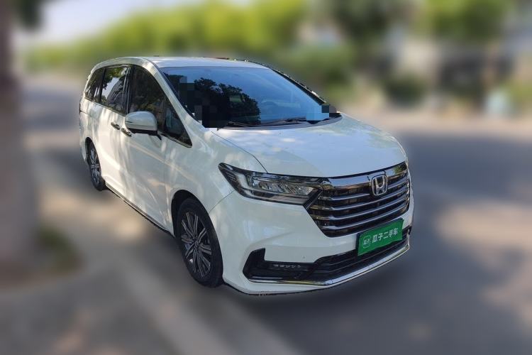 Used Honda Odyssey 2024 2.0L eHEV Sharp & Enjoy Edition Front Right 45 Deg