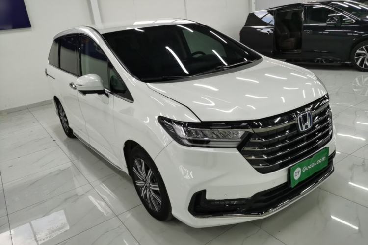 Used Honda Odyssey 2024 2.0L eHEV Sharp & Enjoy Edition Front Right 45 Deg