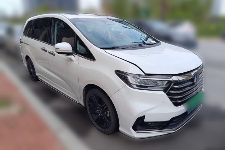 Used Honda Odyssey 2024 2.0L eHEV Sharp·Luxury Edition Front Right 45 Deg