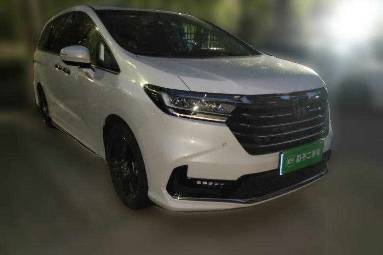 Used Honda Odyssey 2024 2.0L eHEV Sharp·Luxury Edition Front Right 45 Deg