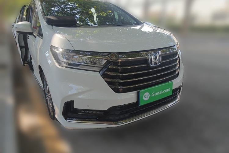 Used Honda Odyssey 2024 2.0L eHEV Sharp & Enjoy Edition Front Right 45 Deg