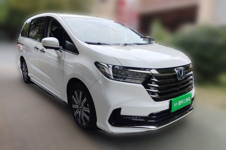 Used Honda Odyssey 2024 2.0L eHEV Sharp & Enjoy Edition Front Right 45 Deg