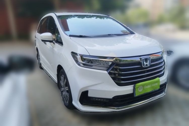 Used Honda Odyssey 2024 2.0L eHEV Sharp & Enjoy Edition Front Right 45 Deg