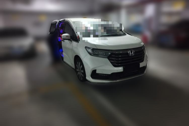 Used Honda Odyssey 2024 2.0L eHEV Sharp & Enjoy Edition Front Right 45 Deg