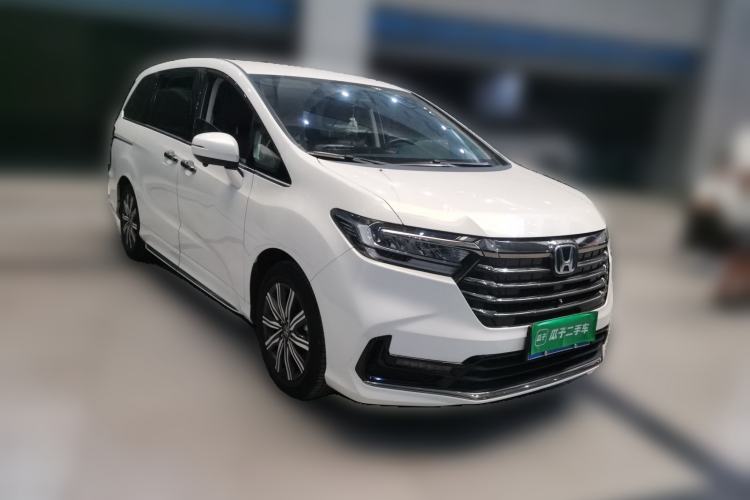 Used Honda Odyssey 2024 2.0L eHEV Sharp & Enjoy Edition Front Right 45 Deg