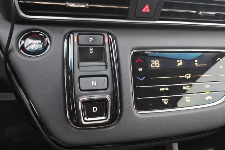 Used Honda Odyssey 2024 2.0L eHEV Sharp & Smart Edition Gear Lever