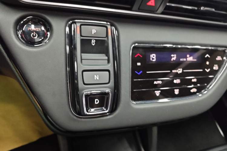 Used Honda Odyssey 2024 2.0L eHEV Sharp & Enjoy Edition Gear Lever