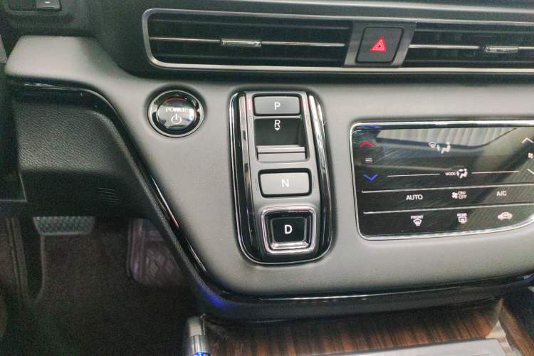 Used Honda Odyssey 2024 2.0L eHEV Sharp & Enjoy Edition Gear Lever