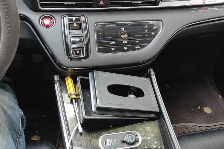Used Honda Odyssey 2024 2.0L eHEV Sharp & Enjoy Edition Gear Lever