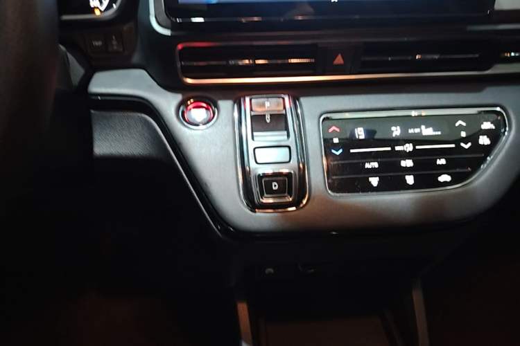 Used Honda Odyssey 2024 2.0L eHEV Sharp & Enjoy Edition Gear Lever