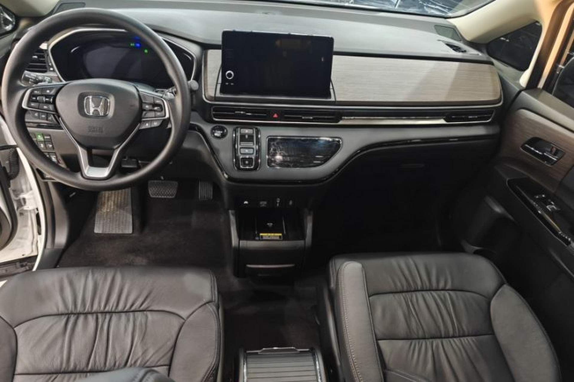 Used Honda Odyssey 2024 2.0L eHEV Sharp & Smart Edition Gear Lever