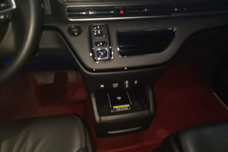 Used Honda Odyssey 2024 2.0L eHEV Sharp·Luxury Edition Gear Lever