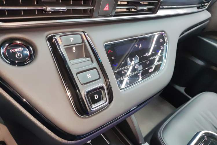 Used Honda Odyssey 2024 2.0L eHEV Sharp·Luxury Edition Gear Lever