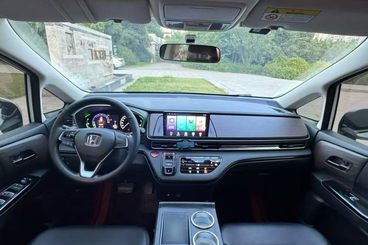 Used Honda Odyssey 2024 2.0L eHEV Sharp & Enjoy Edition Interior 1