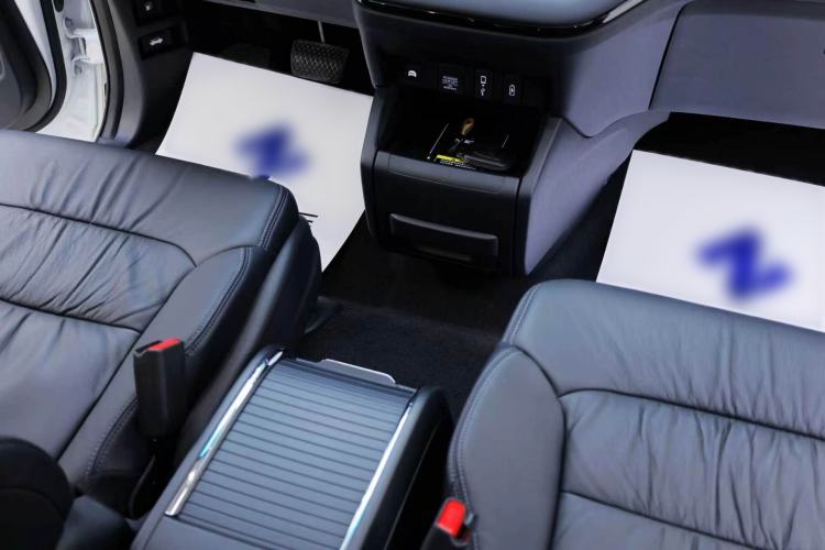 Used Honda Odyssey 2024 2.0L eHEV Sharp·Leading Edition Interior 12
