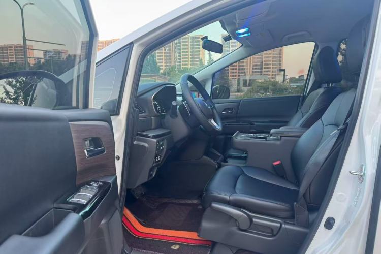Used Honda Odyssey 2024 2.0L eHEV Sharp & Enjoy Edition Interior 2
