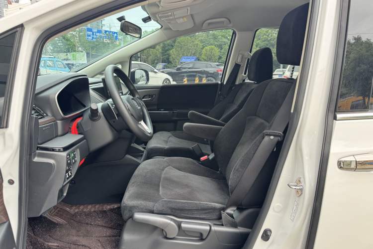 Used Honda Odyssey 2024 2.0L eHEV Sharp & Enjoy Edition Interior 2
