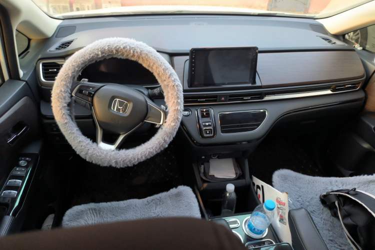 Used Honda Odyssey 2024 2.0L eHEV Sharp & Enjoy Edition Interior 2