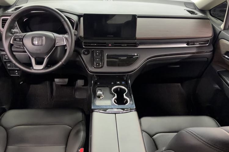 Used Honda Odyssey 2024 2.0L eHEV Sharp & Enjoy Edition Interior 3