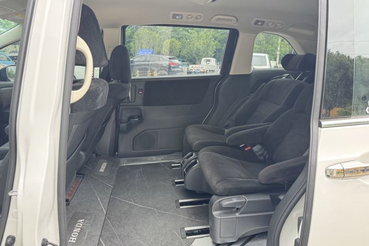 Used Honda Odyssey 2024 2.0L eHEV Sharp & Enjoy Edition Interior 3
