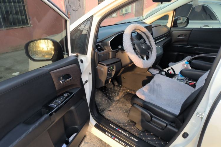 Used Honda Odyssey 2024 2.0L eHEV Sharp & Enjoy Edition Interior 3
