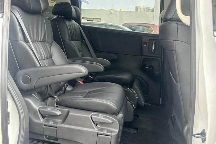 Used Honda Odyssey 2024 2.0L eHEV Sharp·Luxury Edition Interior 4