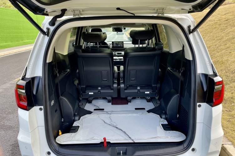 Used Honda Odyssey 2024 2.0L eHEV Sharp·Luxury Edition Interior 6
