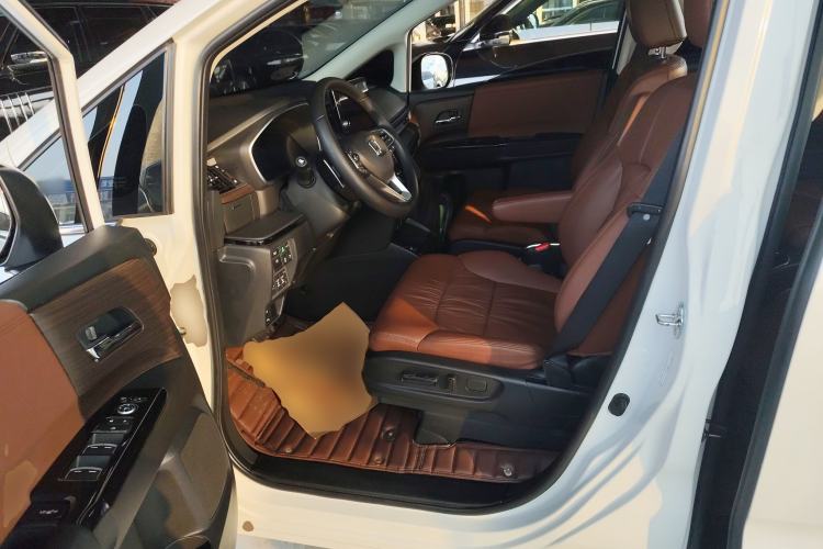 Used Honda Odyssey 2024 2.0L eHEV Sharp·Luxury Edition Left Front Seat