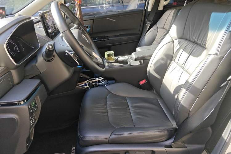 Used Honda Odyssey 2024 2.0L eHEV Sharp·Luxury Edition Left Front Seat