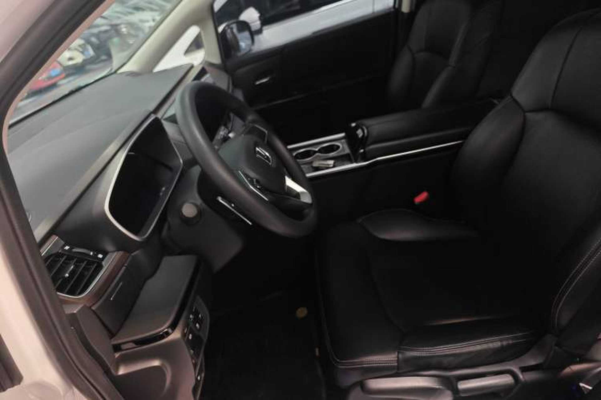 Used Honda Odyssey 2024 2.0L eHEV Sharp & Enjoy Edition Left Front Seat