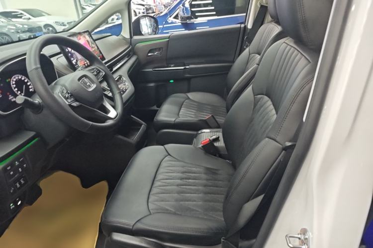 Used Honda Odyssey 2024 2.0L eHEV Sharp & Enjoy Edition Left Front Seat