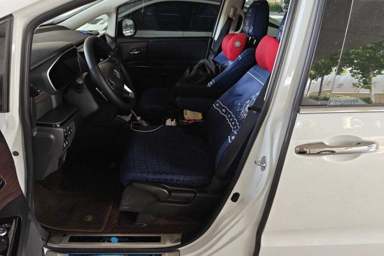 Used Honda Odyssey 2024 2.0L eHEV Sharp & Enjoy Edition Left Front Seat