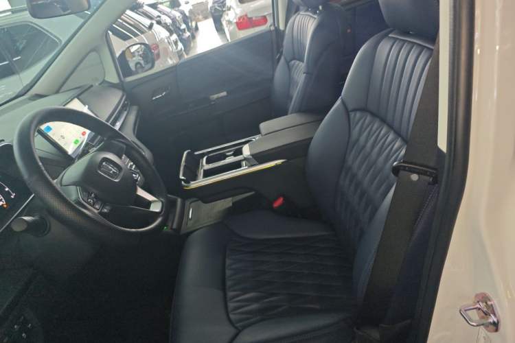 Used Honda Odyssey 2024 2.0L eHEV Sharp & Enjoy Edition Left Front Seat