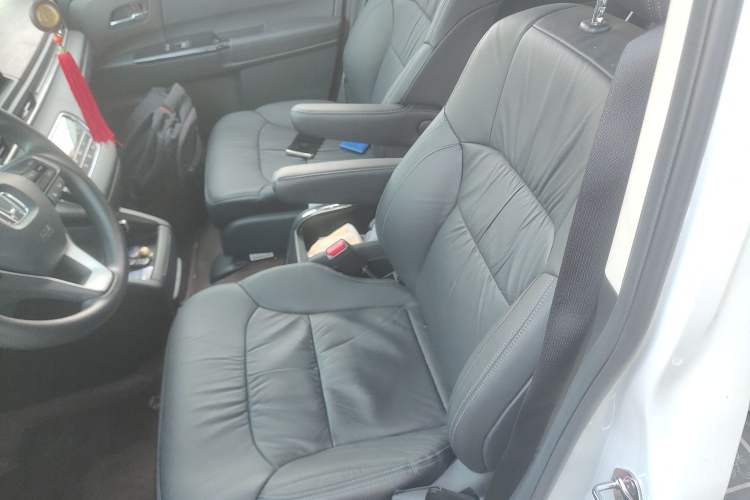 Used Honda Odyssey 2024 2.0L eHEV Sharp & Smart Edition Left Front Seat