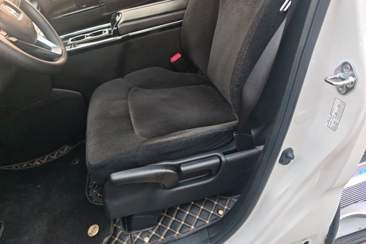 Used Honda Odyssey 2024 2.0L eHEV Sharp & Enjoy Edition Left Front Seat