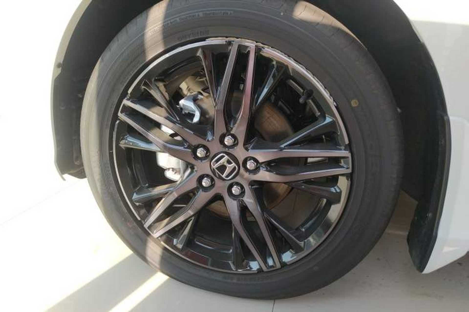 Used Honda Odyssey 2024 2.0L eHEV Sharp – Supreme Edition Left Front Wheel Hub
