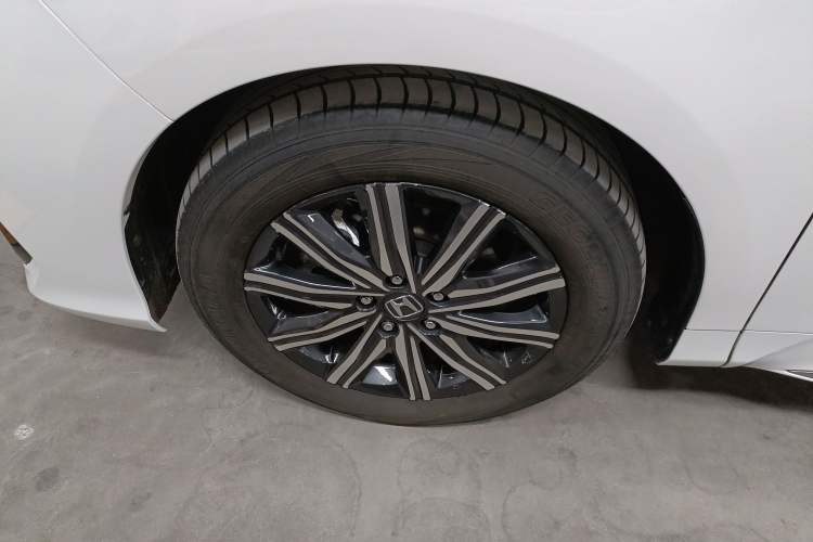 Used Honda Odyssey 2024 2.0L eHEV Sharp & Enjoy Edition Left Front Wheel Hub