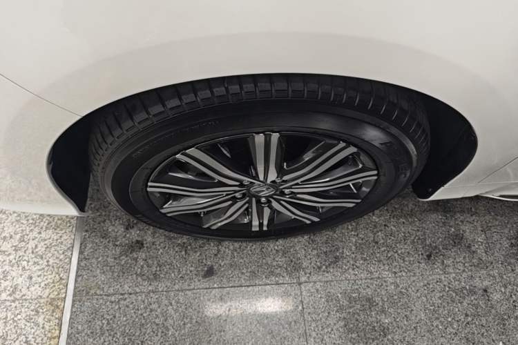 Used Honda Odyssey 2024 2.0L eHEV Sharp & Enjoy Edition Left Front Wheel Hub