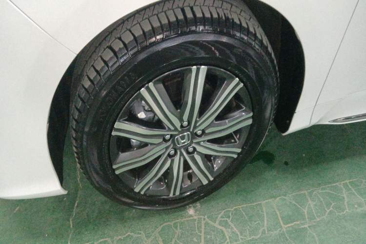 Used Honda Odyssey 2024 2.0L eHEV Sharp & Enjoy Edition Left Front Wheel Hub