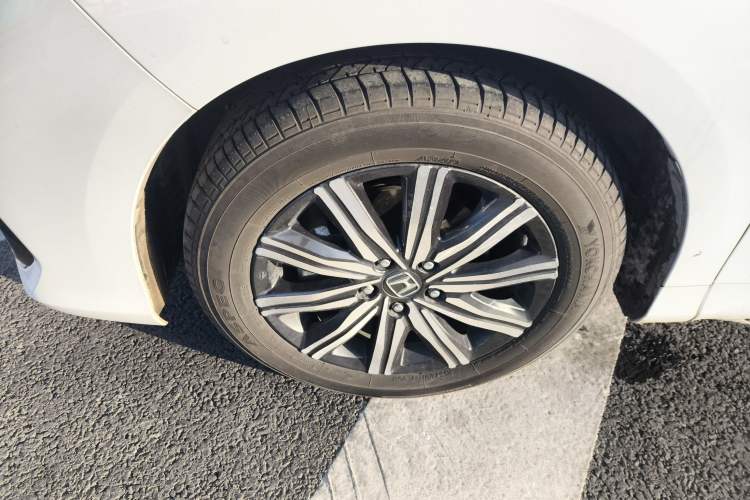 Used Honda Odyssey 2024 2.0L eHEV Sharp & Enjoy Edition Left Front Wheel Hub